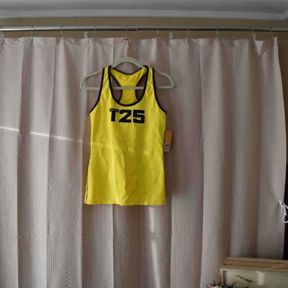 NWT T25 Beachbody Large Yellow Tank Top